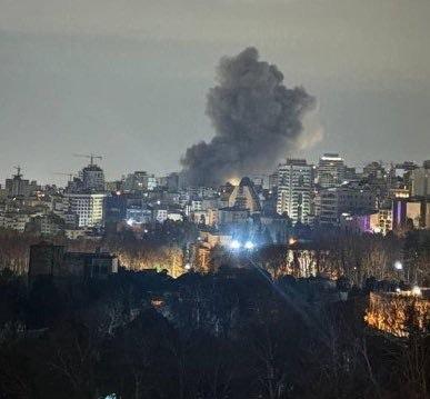 以色列军方称，3月17日夜间针对伊朗情报部长伊斯梅尔·哈提卜实施袭击，“目前正在