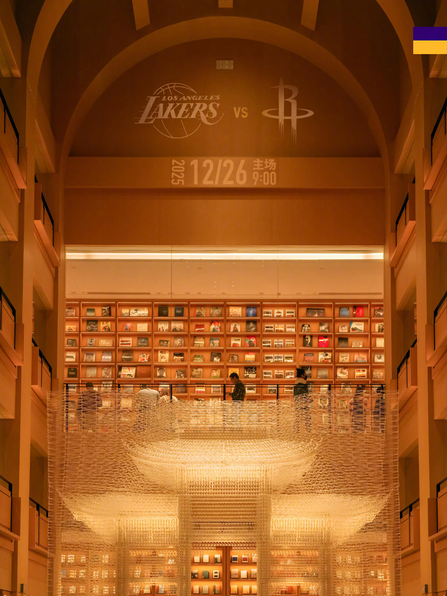 📅距离湖人新赛季还有2️⃣1️⃣天 你知道照片中是哪里吗? 🙋‍湖人国度 ​