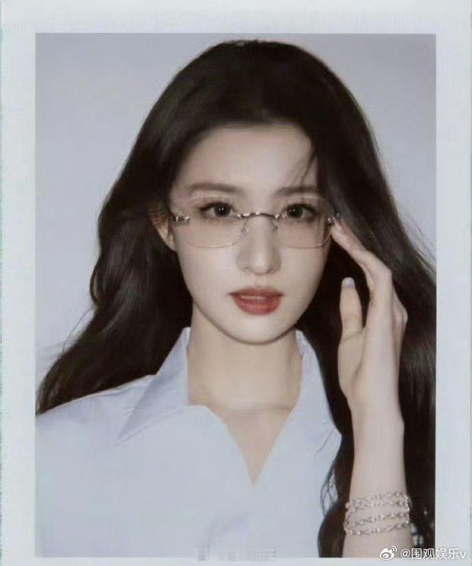 网传白鹿孟子义新剧对打白鹿孟子义张凌赫新剧对打我去，这个暑期档有点强的可怕了 