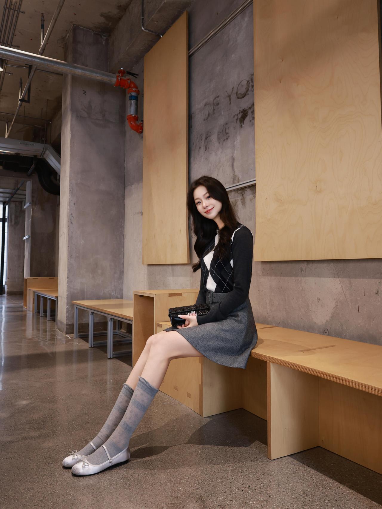 女人味的魅力在哪里? 女人味的魅力可有不少门道。它不光是外表精致，更是从内往外散