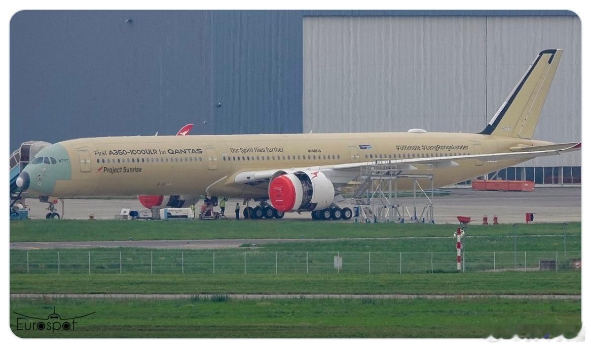 Qantas首架A350-1000ULR客机最新照片，与去年底的照片相比，已完成
