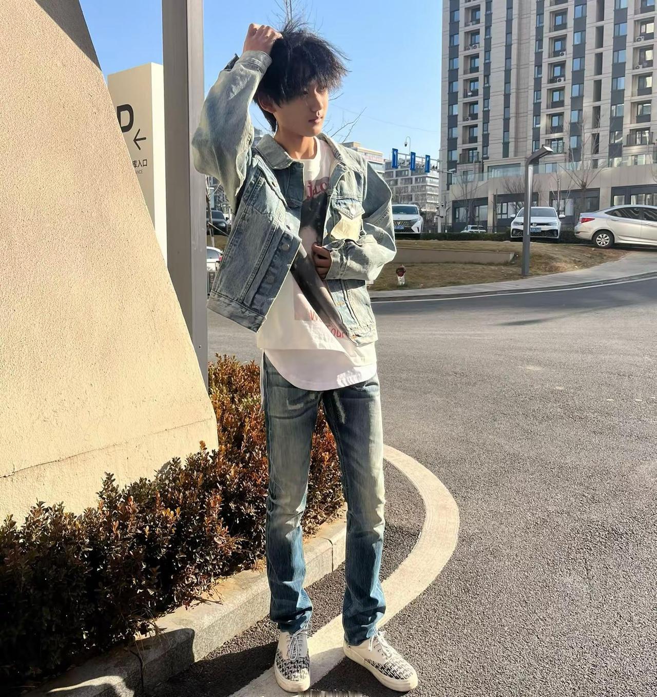 我总是试着把一切看淡 才发现 好的坏的我都舍不得