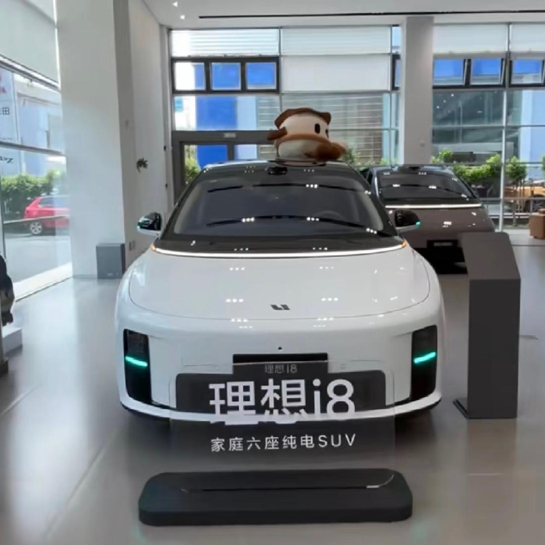 理想 i8 把“智驾”做成了 35 万级纯电 SUV 的护城河，核心优势可浓缩为