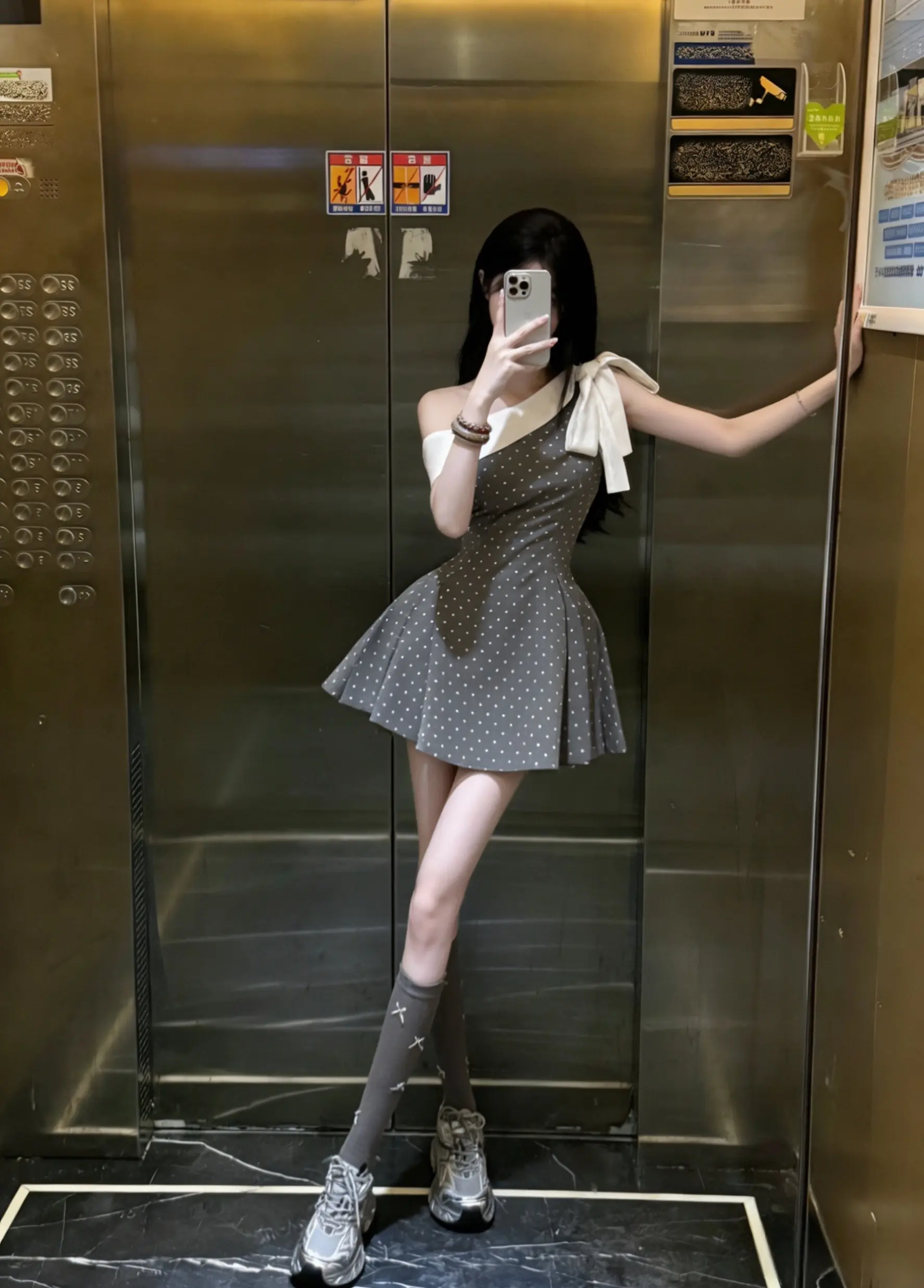 你是在骂我吗我以为你在撒娇 亲你一下好吗。