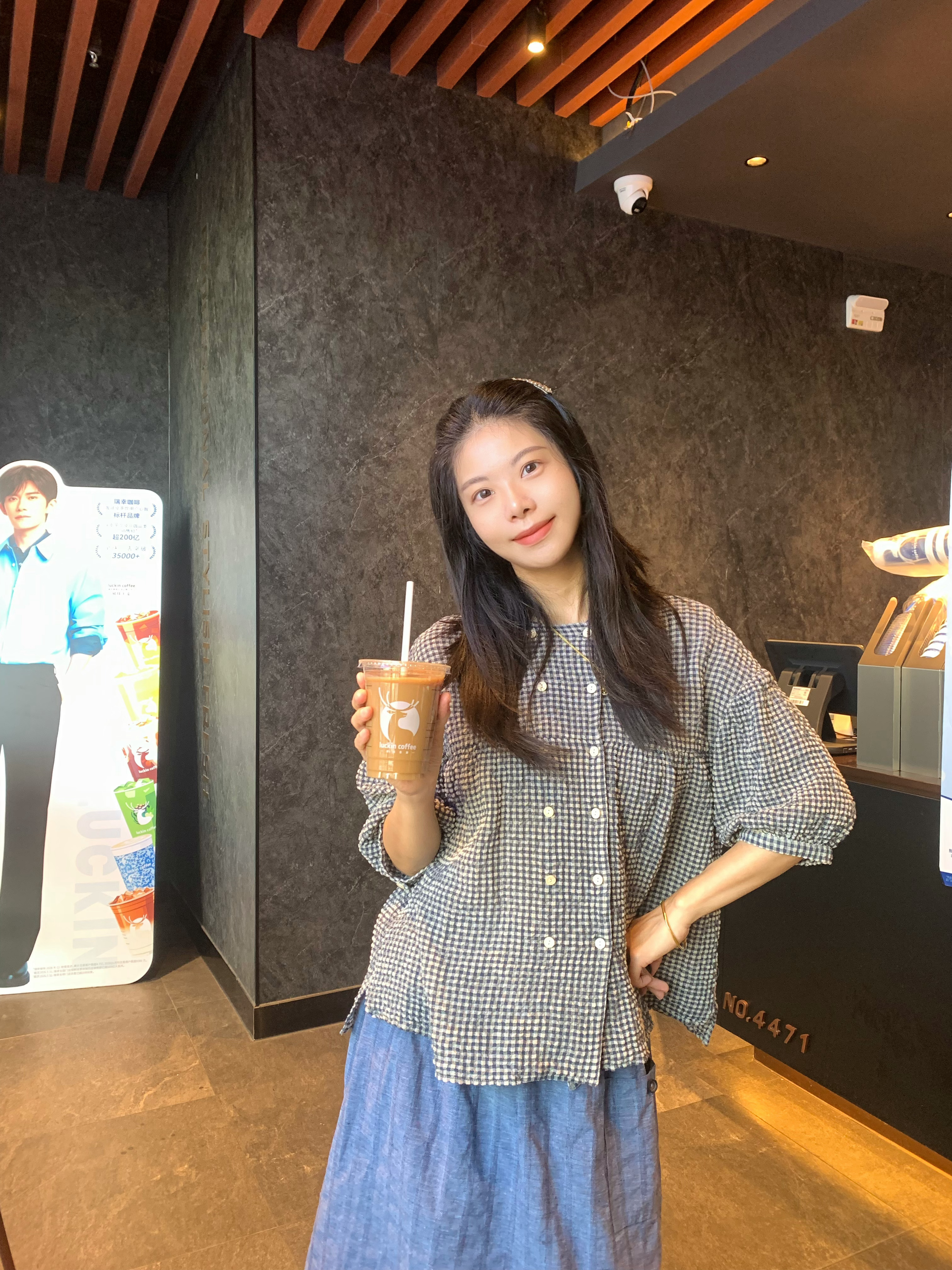 生活手记我的日常plog普通日常｜美食与松弛感的一天🌿偷得半日闲，出门探店，回