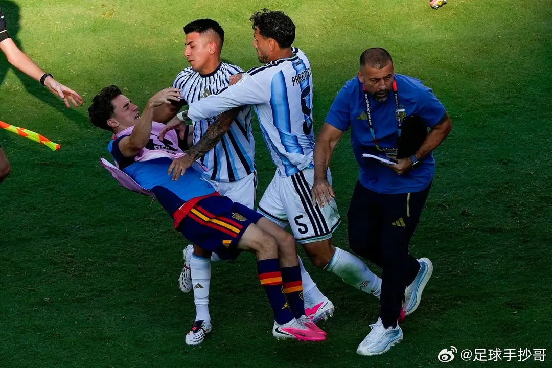 决赛赛场赛后大乱斗，阿根廷接连违规踩线，FIFA全方位立案调查2026美加墨世界
