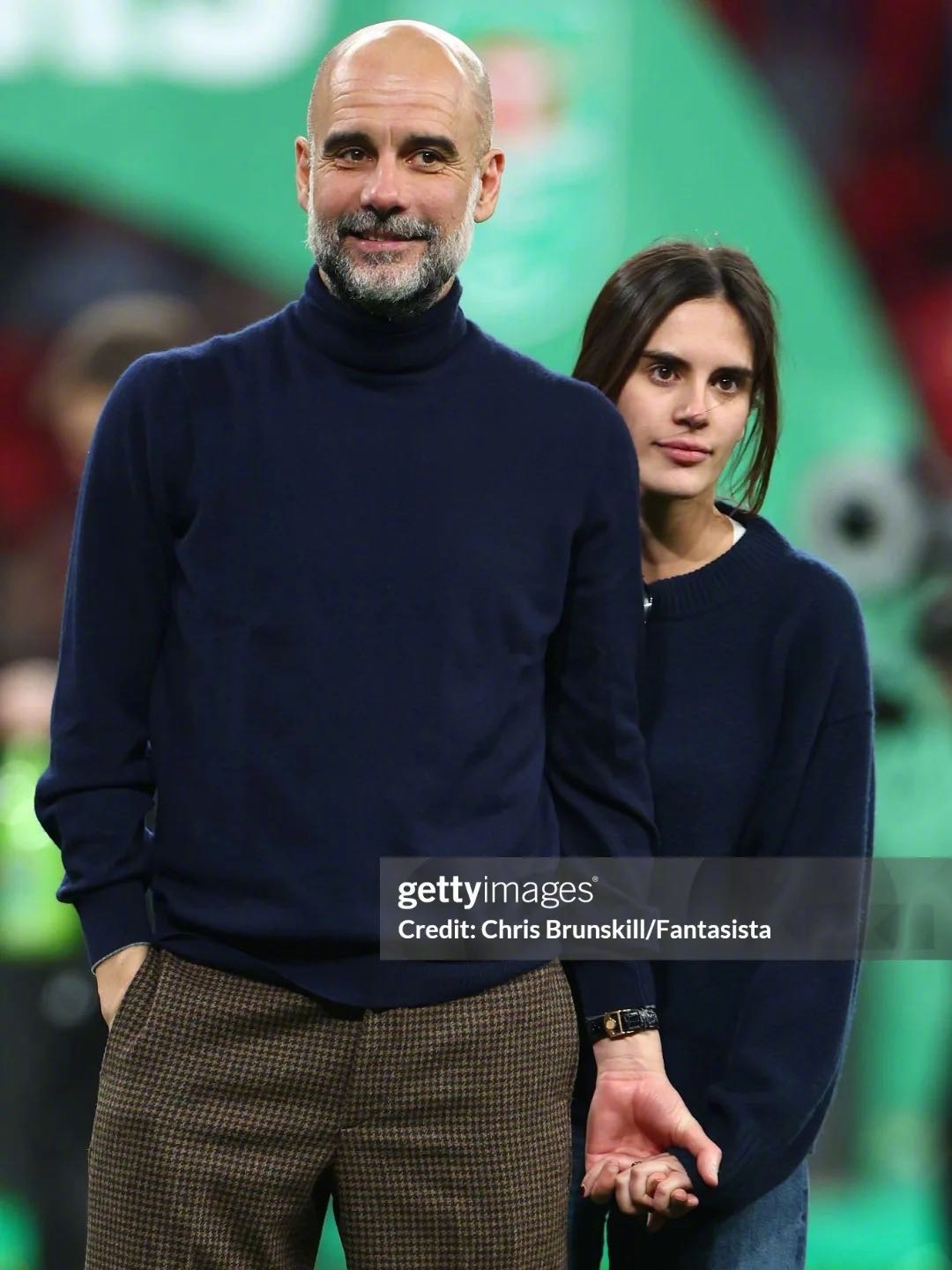 何塞普·瓜迪奥拉和女儿 Maria Guardiola相拥庆祝 英格兰联赛杯决赛