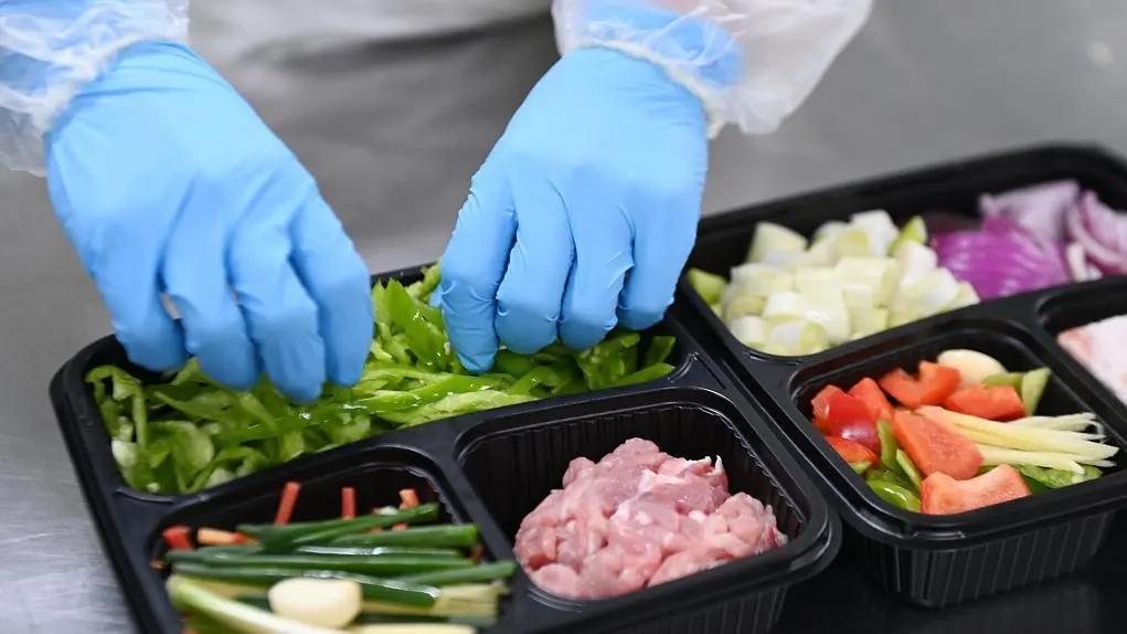 【校园食品安全】海南两部门联合部署，不支持不鼓励预制菜进校园
近日，有关预制菜是