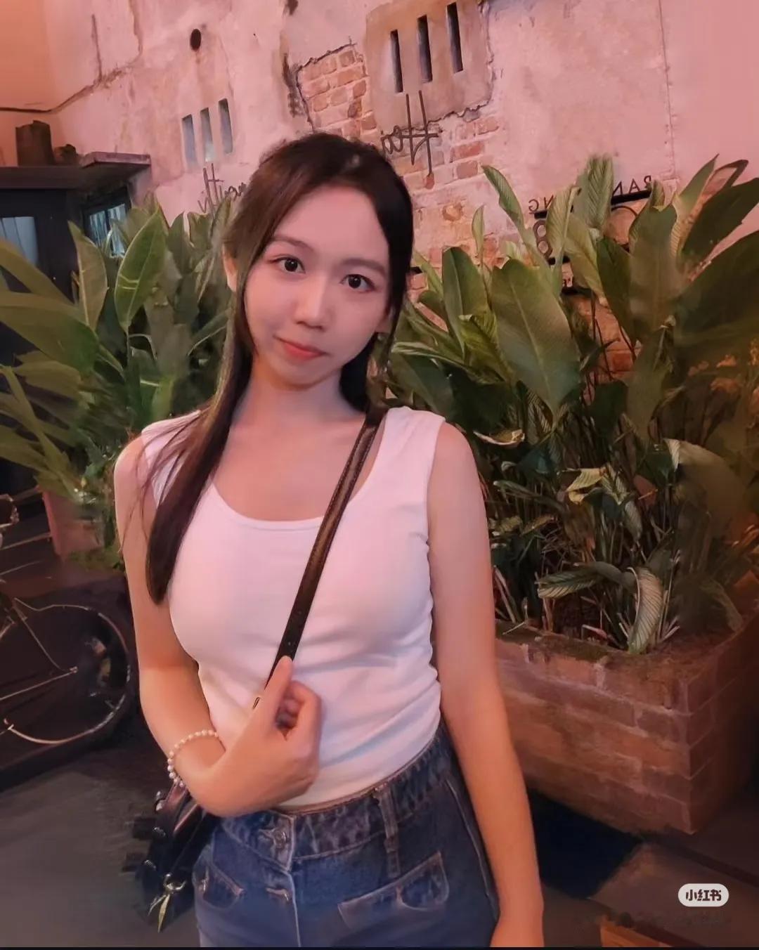 话说大马近几年就推出了许多样靓身材正，气质也相当不错的新晋博主，而Tracyyy