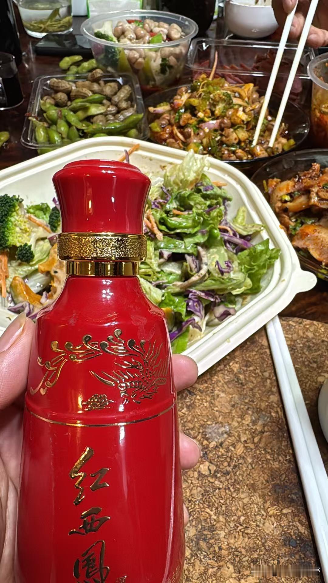 陕西人为什么喜欢喝西凤酒红色经典西凤酒 西凤酒花醉 窖藏西凤酒 绿瓶老西凤酒 陕