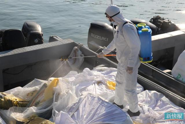 惠州海警查获25吨走私冻品 海上抓捕犹如大片