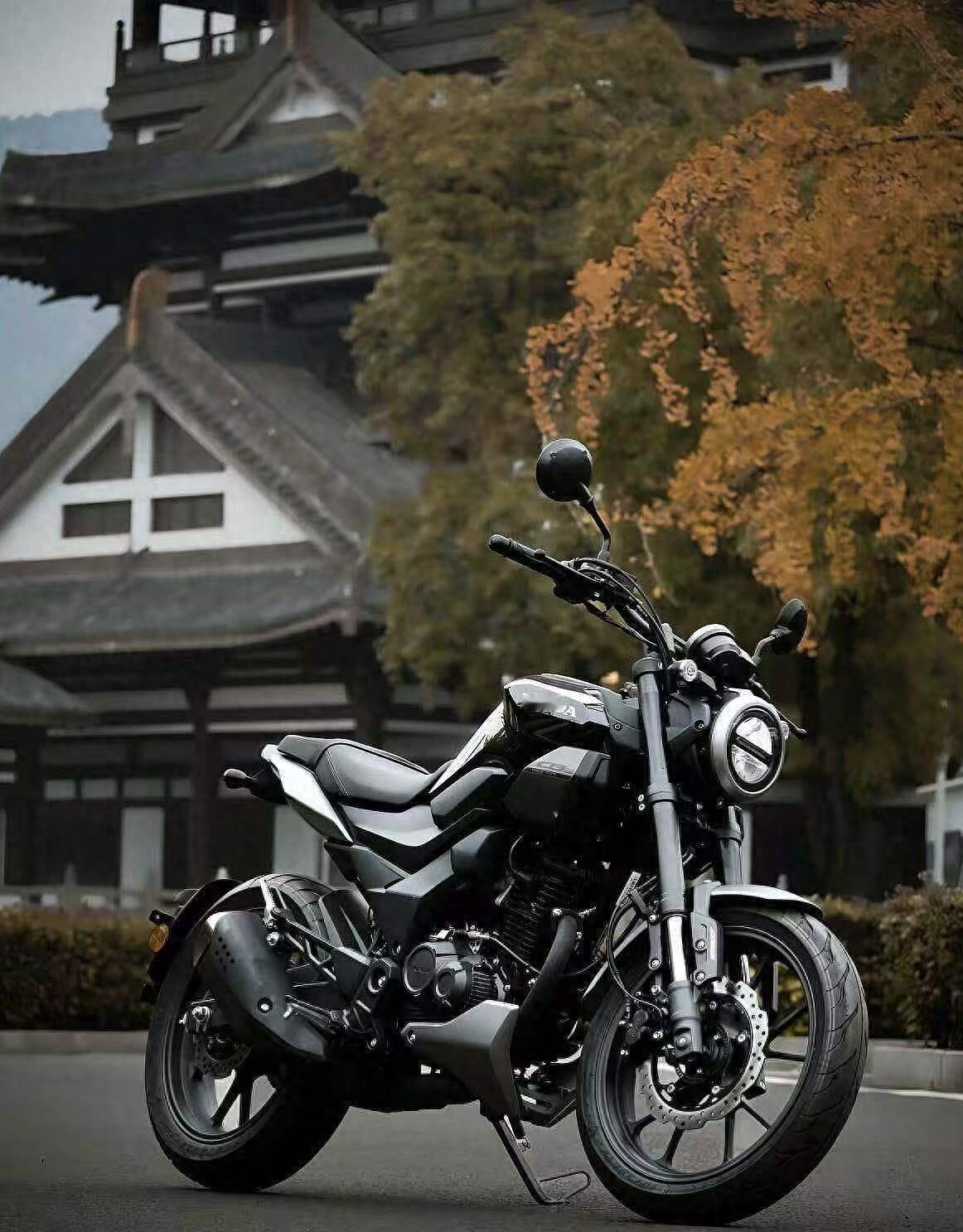 12980元，我提了台本田。 朋友说我疯了，直到他试了一圈
朋友老周上礼拜提了辆