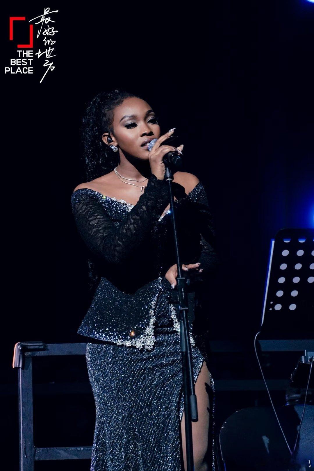 和王力宏合唱的南非歌手上声生不息了谁的DNA动了！是和王力宏合唱《Everyth