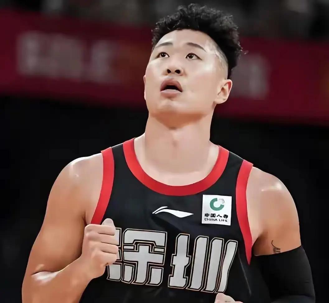 29 岁斩获 CBA 常规赛 MVP，无年少成名光环，贺希宁凭坚守完成逆袭成长