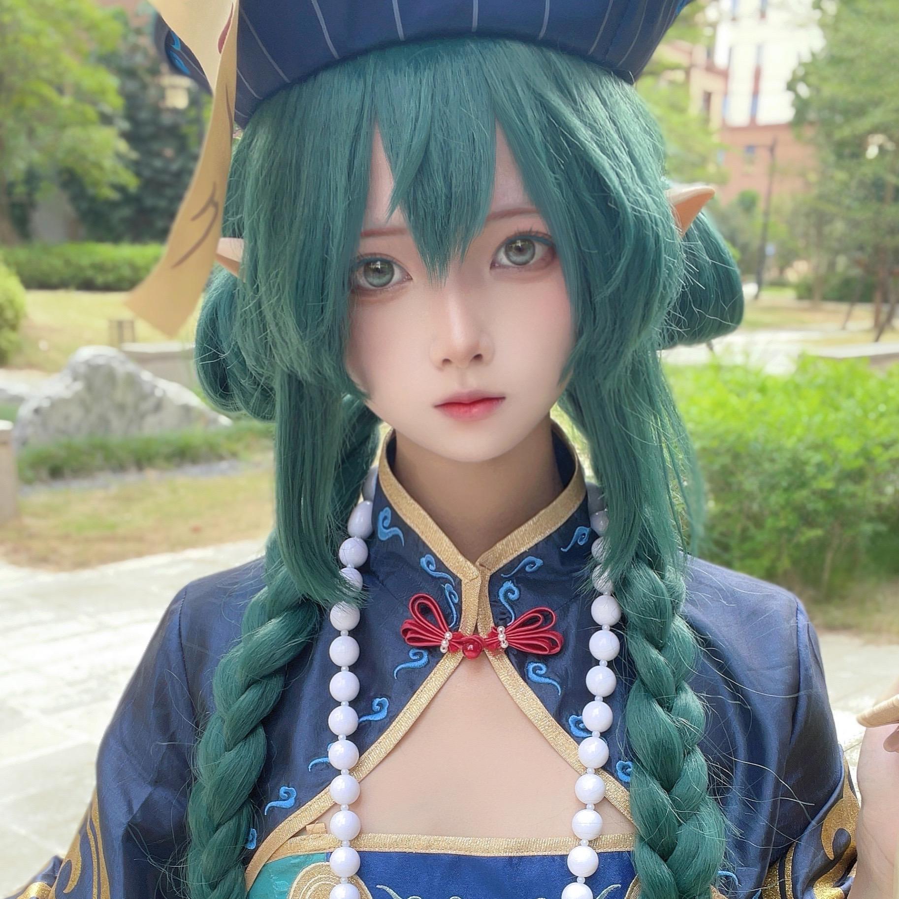 初音未来cos 初音小僵尸 COS 初音未来