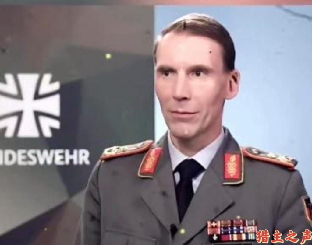 ——面临难以估量的困难——

德国陆军监察长克里斯蒂安.弗洛伊丁将军在接受大西洋