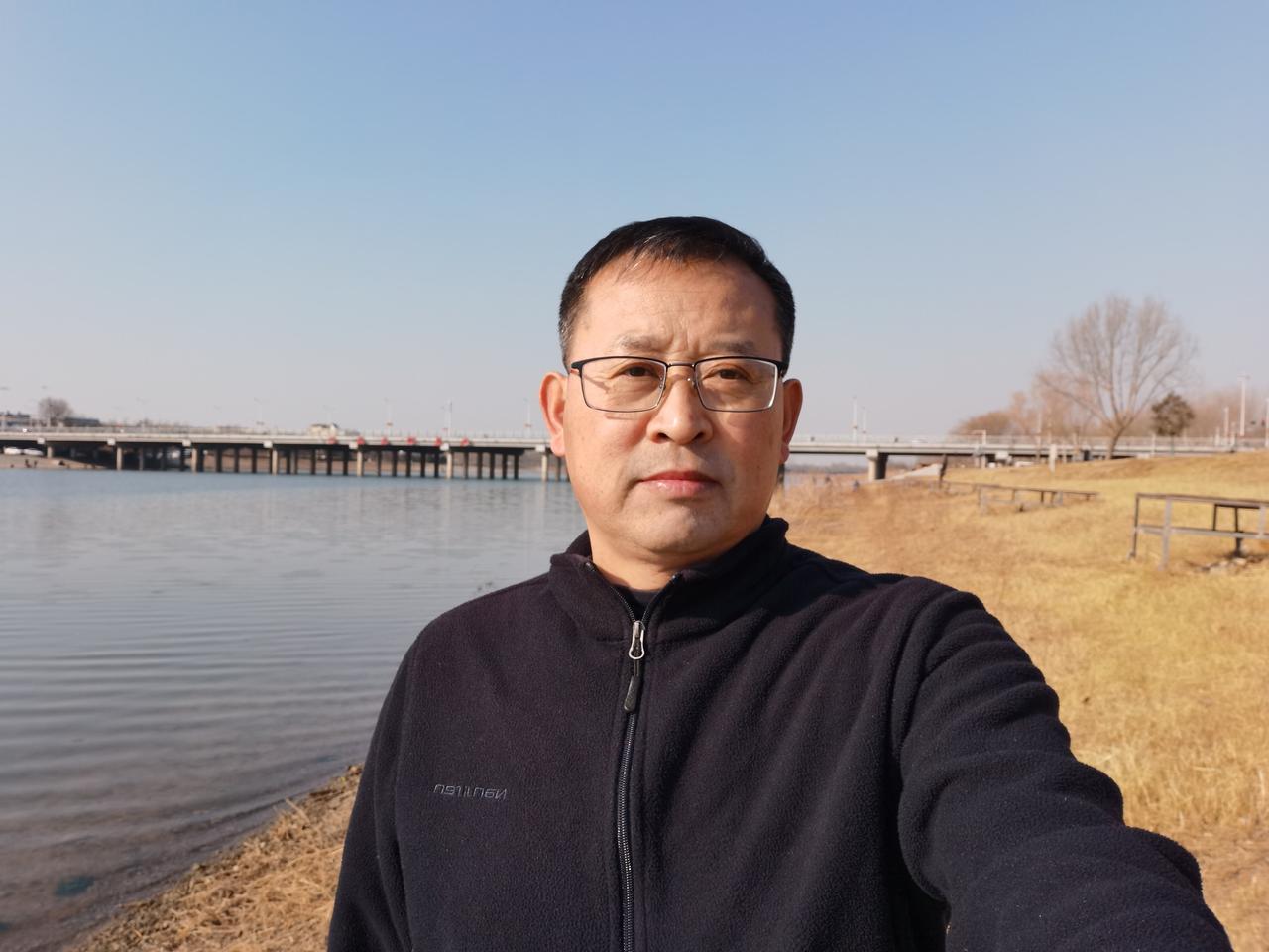 每次买烟，心都会被愧疚撕裂，得亏戒了

十年前戒烟的时候，我每日烟量两盒半，妥妥