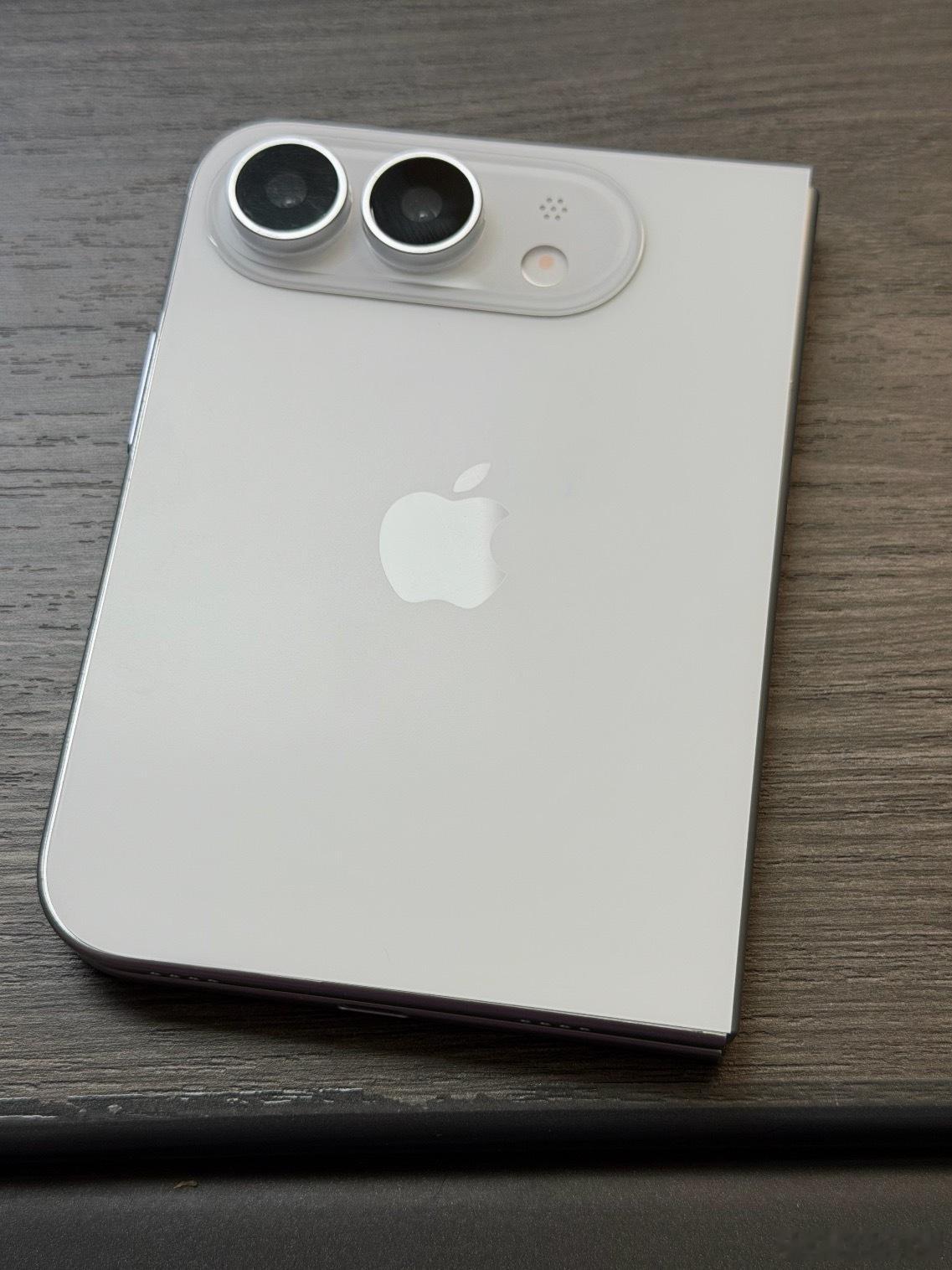 iPhoneUltra或优先供应美国市场其实首批iPhone Ultra不在国内