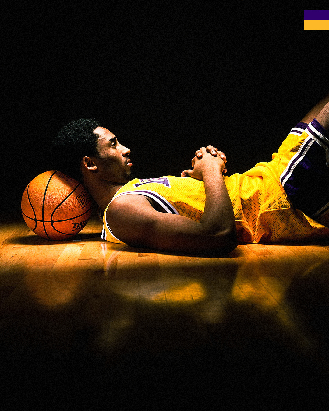 湖人官方晒照 Mamba Forever♾️💜💛科比让我们变得更好0824科