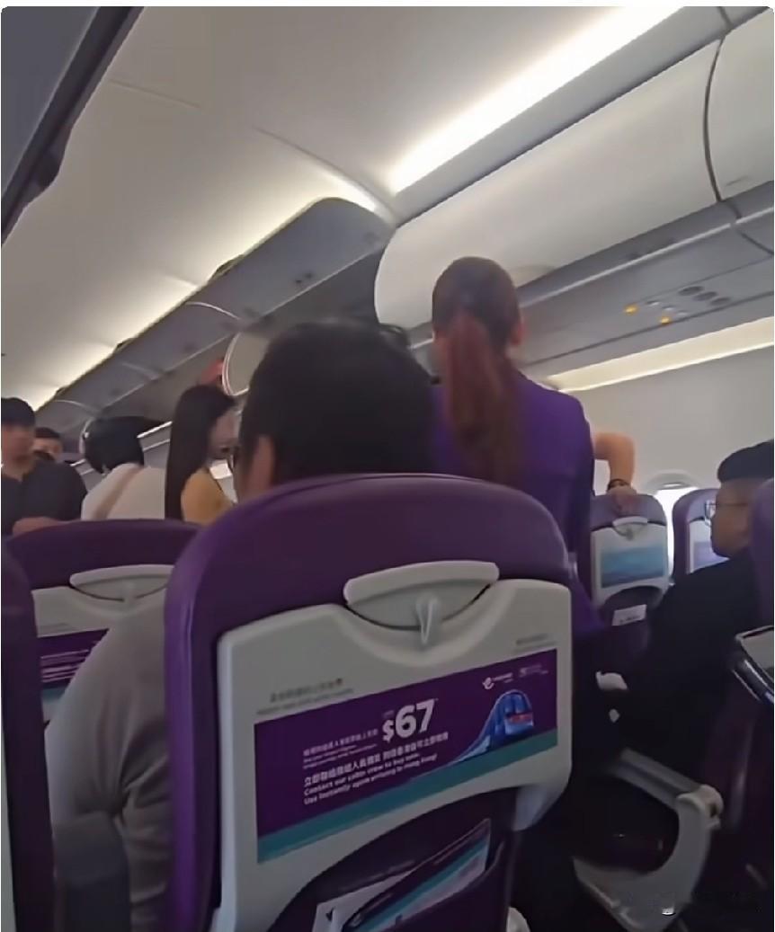 “我要告到陆委会！”——这句话不是从什么政论节目里传出来的，而是一个被困在深圳机