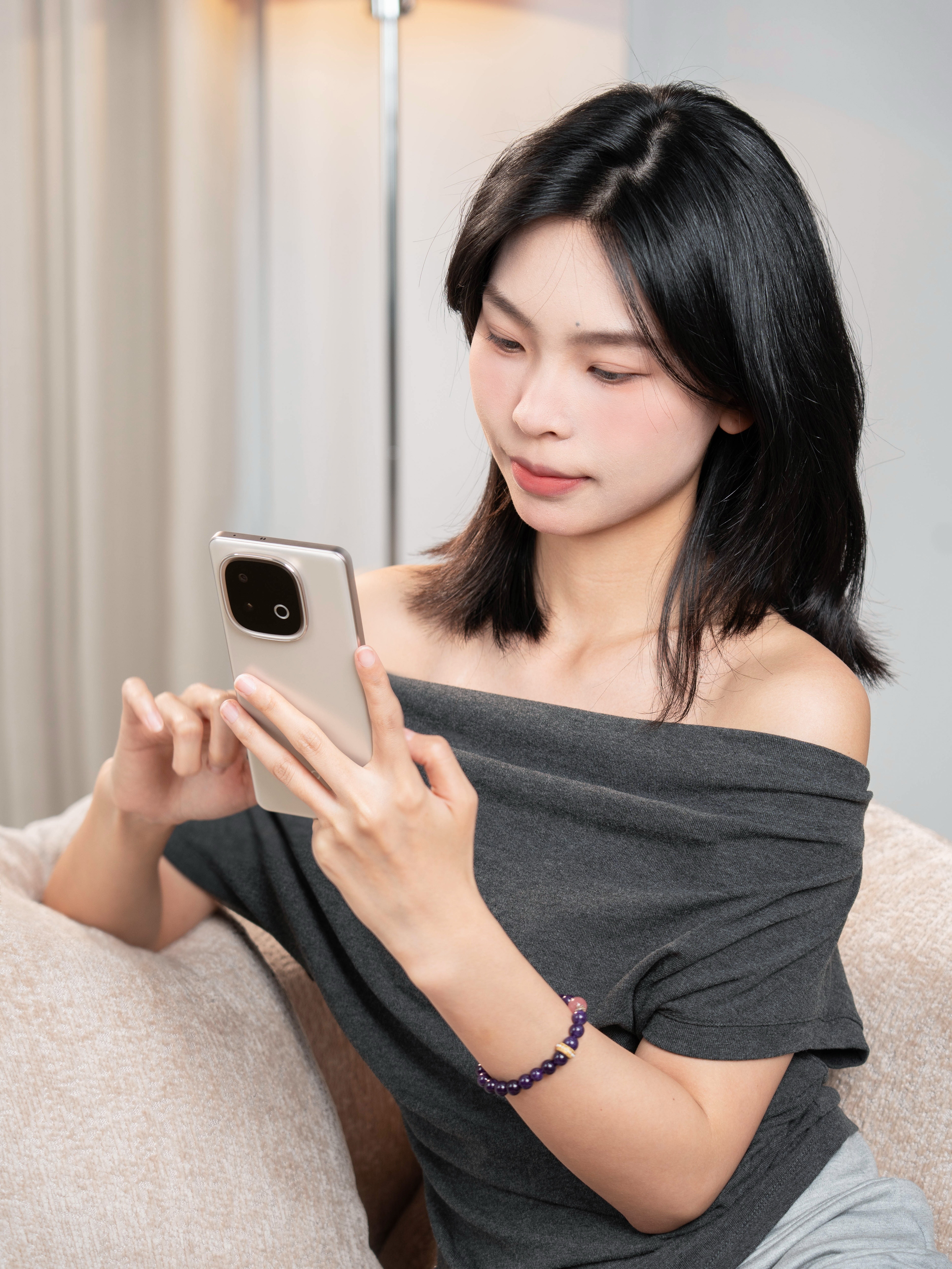 【兔撕机图赏】我手上这台是搭载天玑8400的iQOO Z10 Turbo沙漠色，