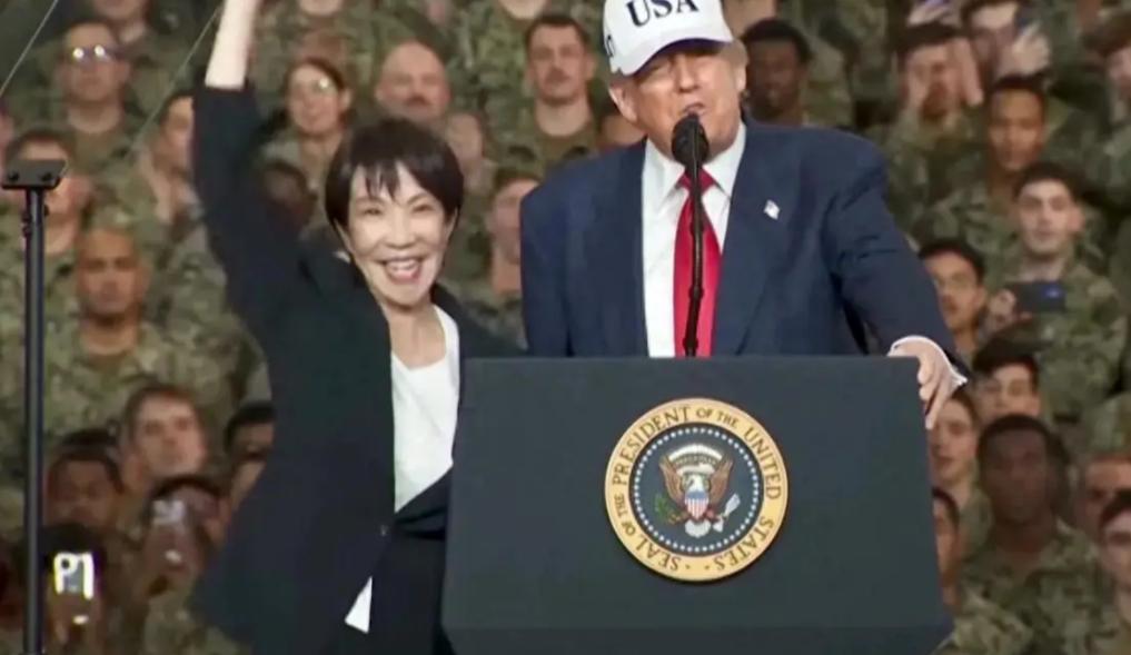 就在刚刚
 
美国驻日本大使突然在社交平台发文表态了。
 
我的判断很直接：照片