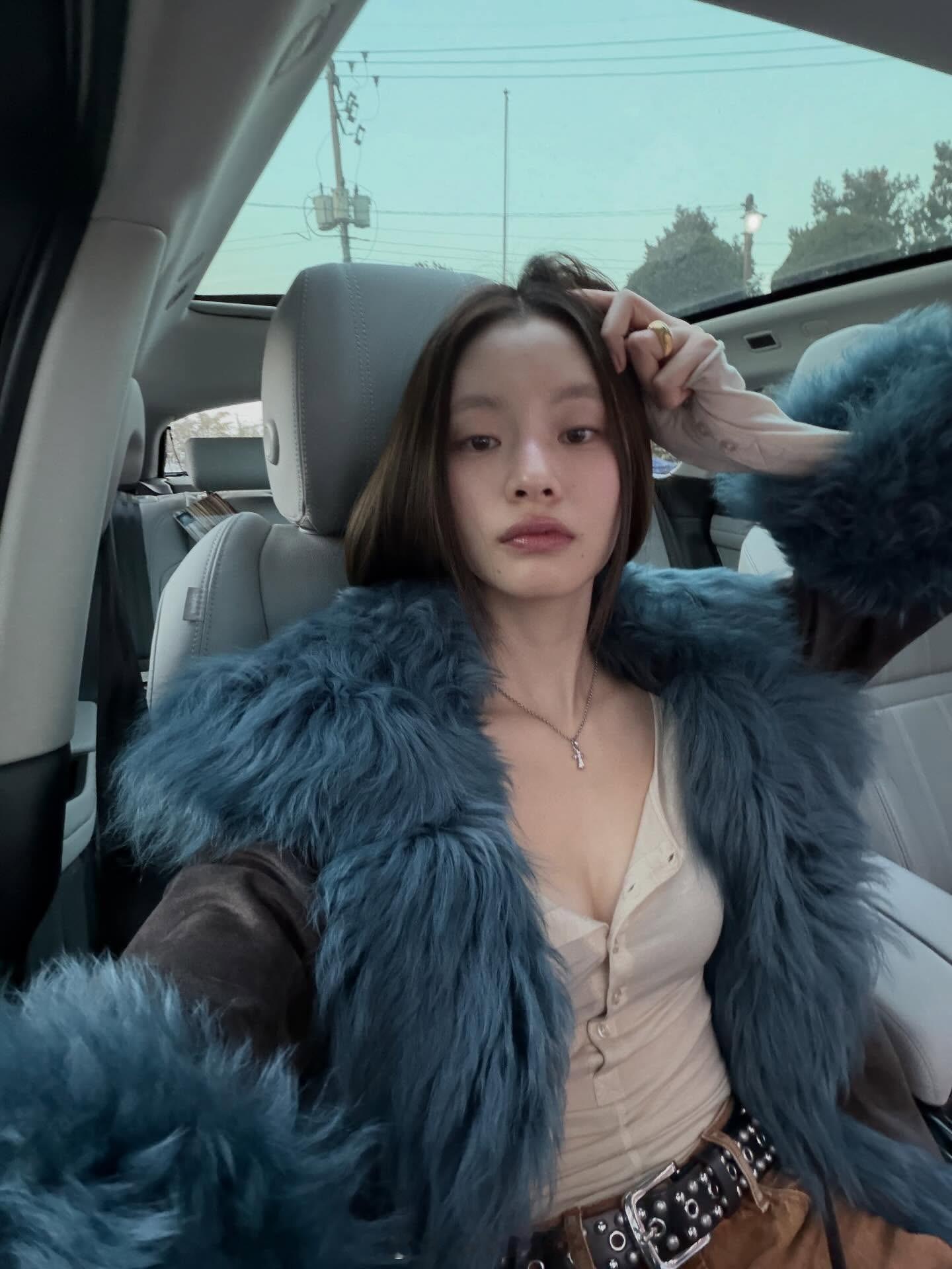 模特金雅贤近期碎片穿搭等 