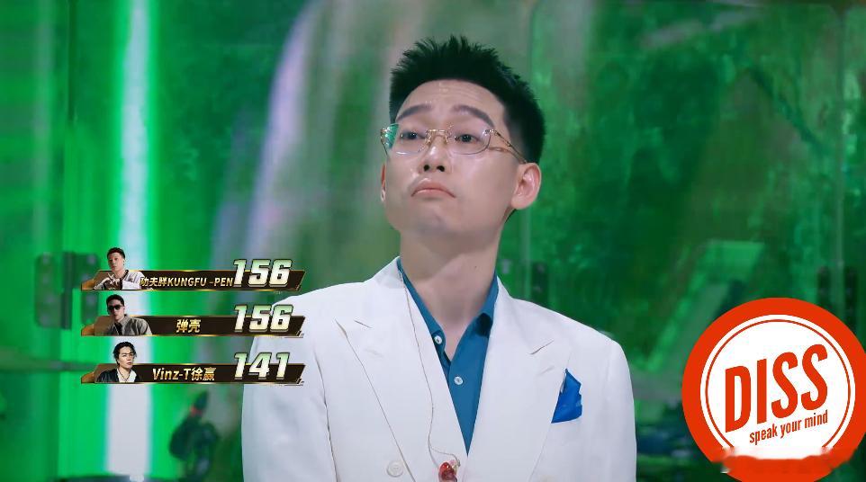 弹壳和功夫胖同票！一起登上名人堂！弹壳、功夫胖156票，VinzT141票！弹壳