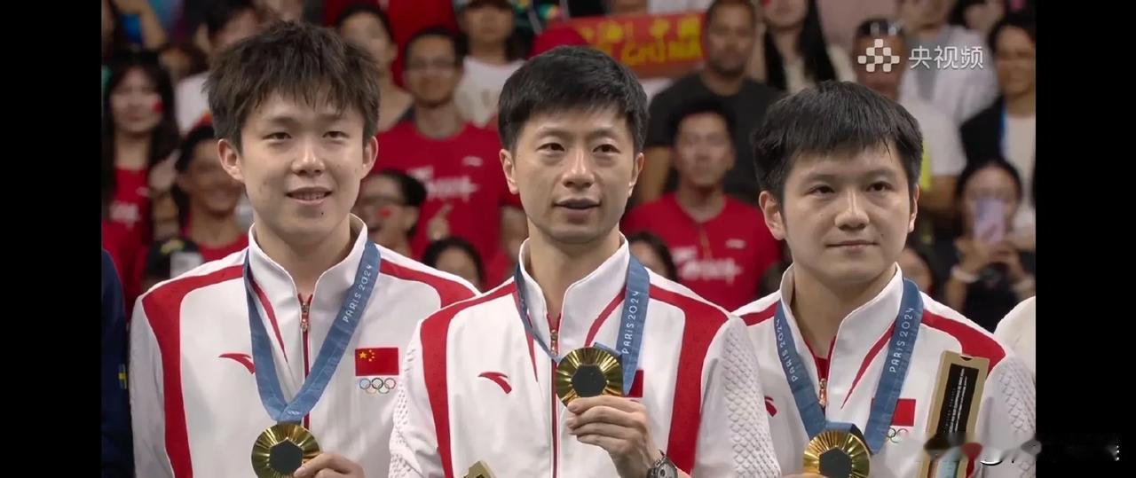 #和安踏一起为中国队加油# 
你可以永远相信国乒男团的实力！国乒男团以3比0战胜