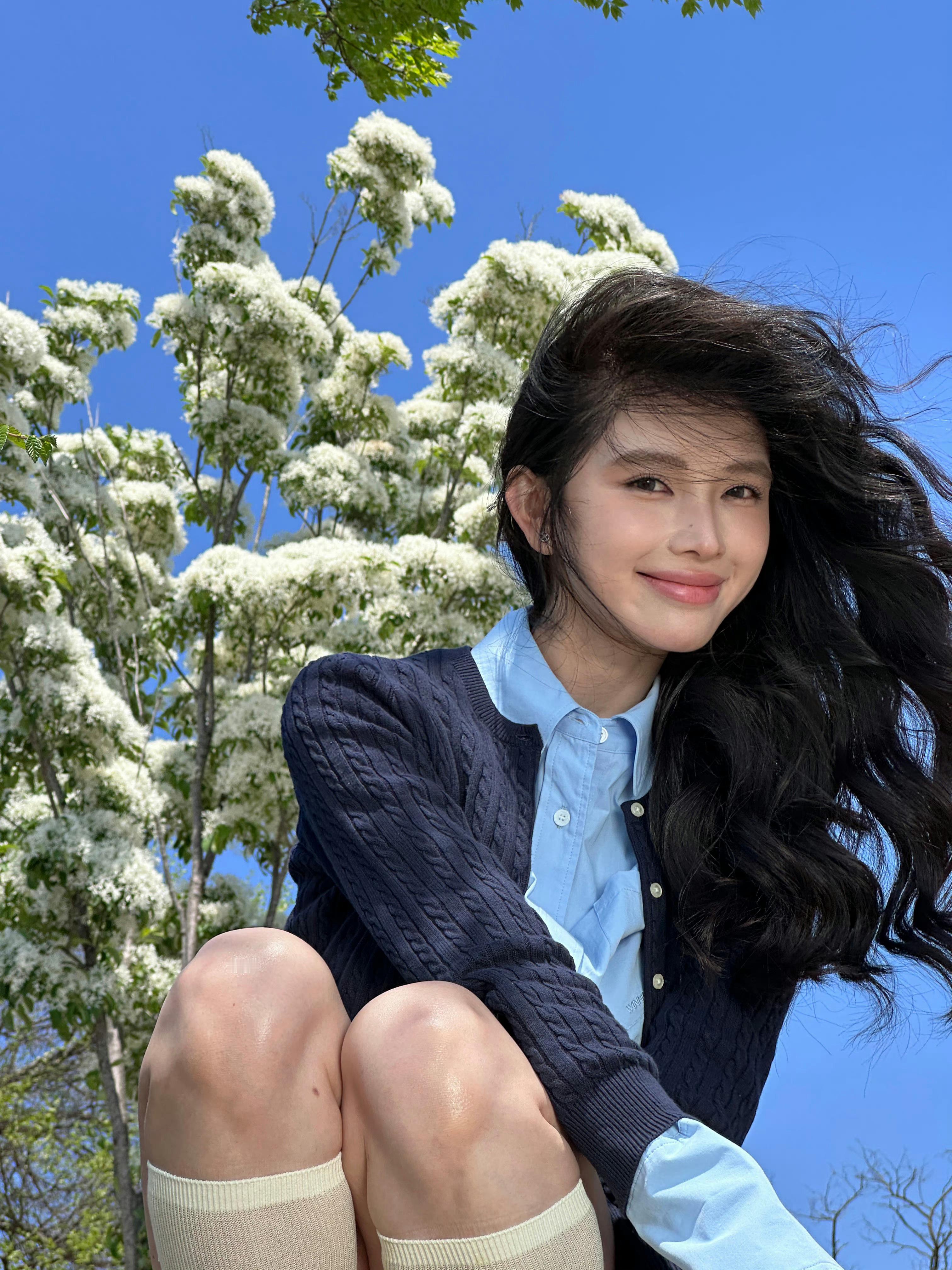 方圆 💙 仲夏汉江边上出片，蔚蓝色的美少女 ​​​