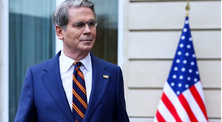 特朗普政府又找到了赚钱的新路子，宣布将指派由贝森特领导的美国财政部负责催收总额高