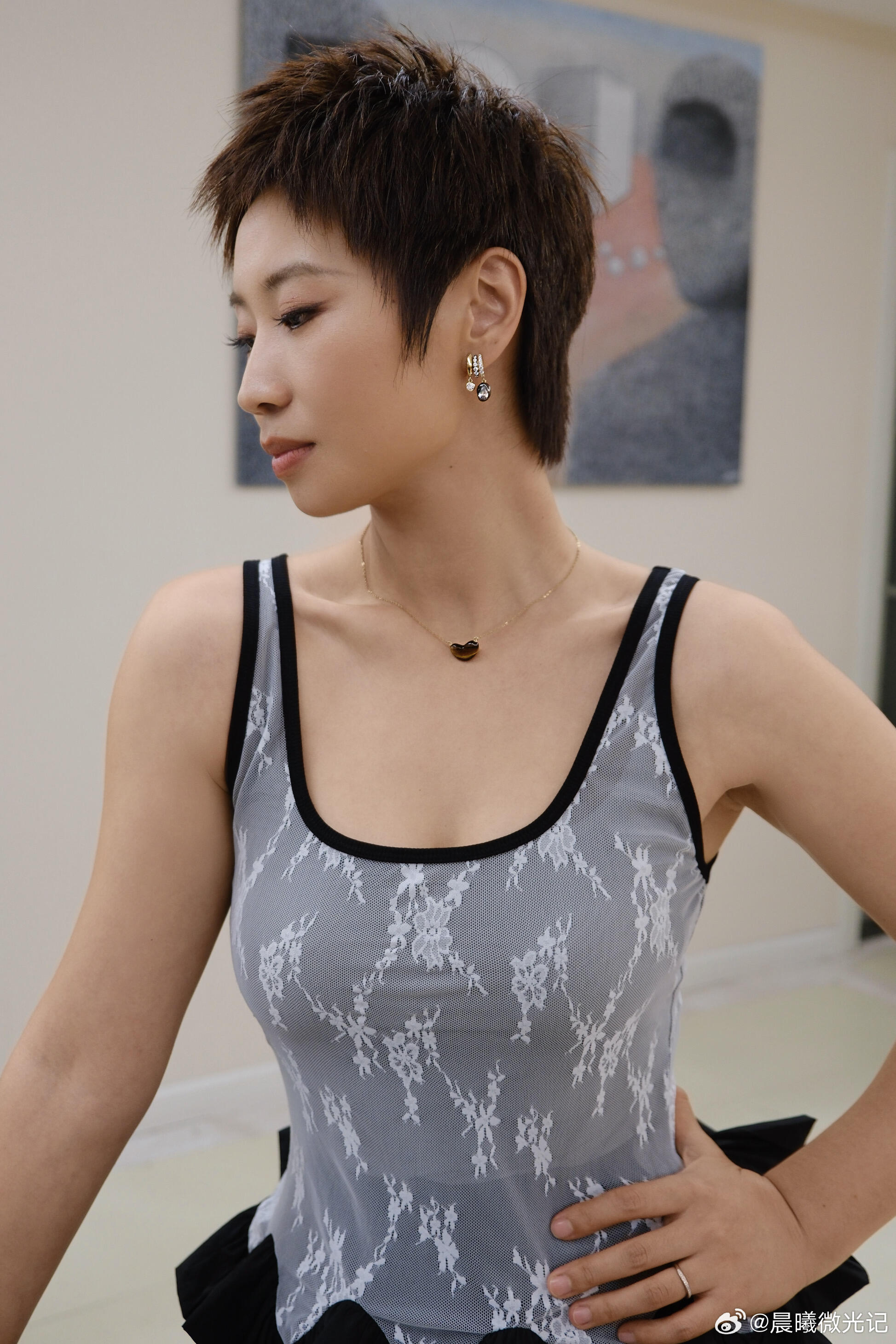 小鹿一生爱体检的中国女人 小鹿和汤包在节目里聊基因检测，汤包调侃自己基因混了十几