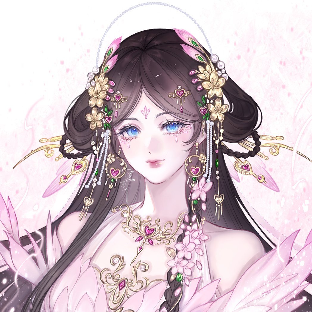 叶罗丽0630生日快乐罗丽 珠钗垂露鬓生香，浅黛明眸映粉光。莲袂轻舒云鬓婉，嫣然