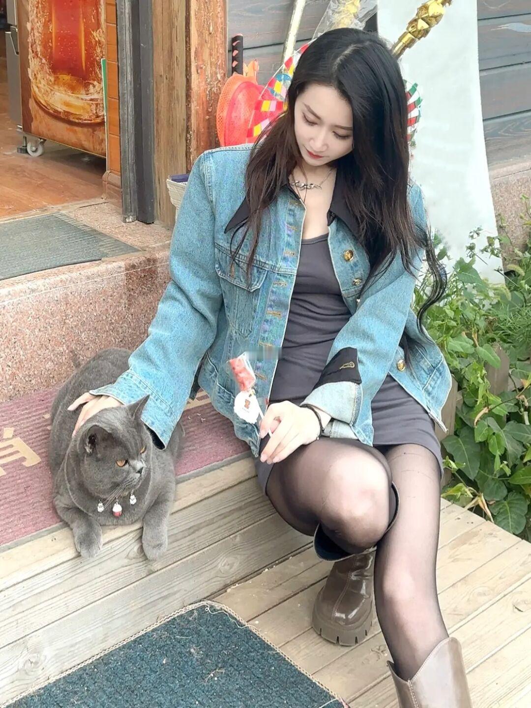 05大一撸个香猫