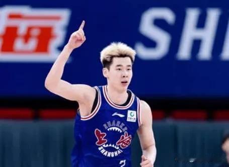 前上海男篮球员郭昊文上一次出现在CBA赛场上，还是2023年12月初的事情，此后