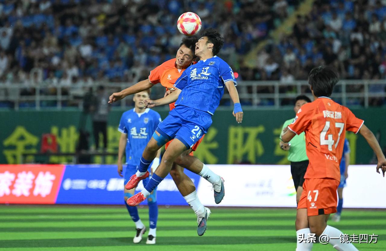 东北超第二轮率先进行的一场比赛，通辽队坐镇主场4-0战胜鸡西队，赢得首场胜利，第