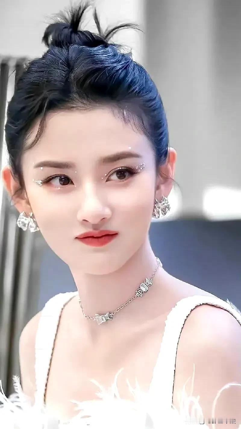 今天最劲爆的瓜，是内娱90花的！

10月14日，一则网络爆料轰动网络，该传闻说