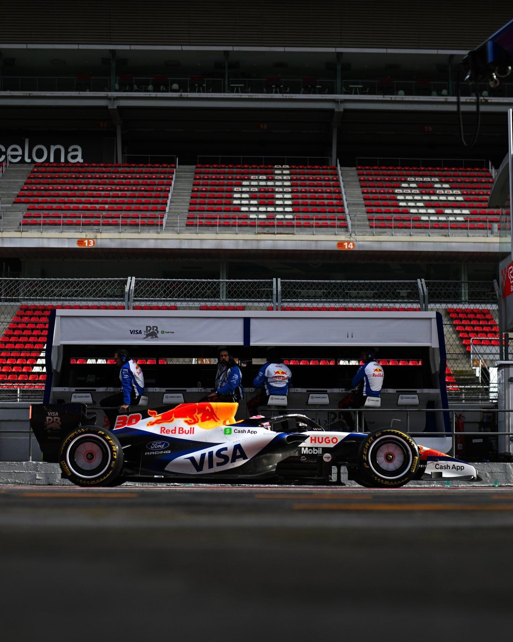 F1闭门测试第一天🏎👀哈贾尔（红牛）总计完成108圈～1:18.159拉塞尔