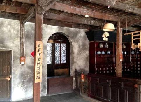北宋名将杨惟忠六十多岁纳美妾，怪病缠身群医束手无策
 
公元 1127 年的深冬