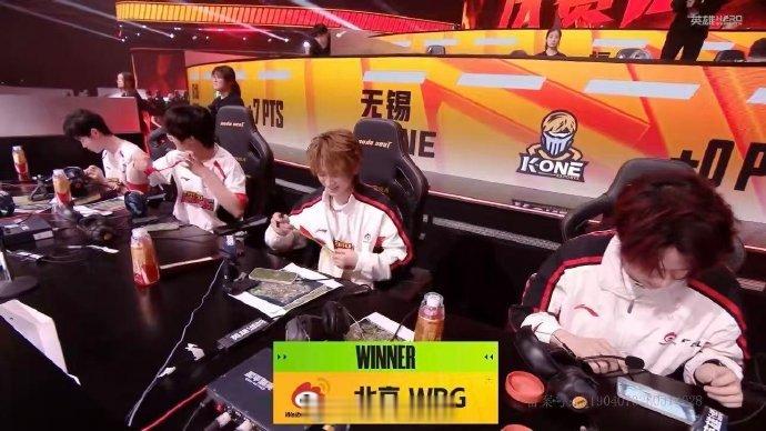 PEL春季常规赛颁奖典礼PEL春季常规赛颁奖礼见证荣耀