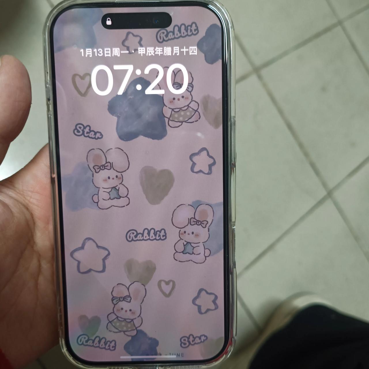 16pro昨晚充满电后待机了一个晚上，早上特意一看，只消耗了2%的电，所以网上说
