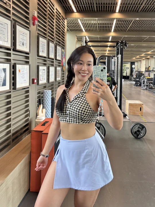 穿漂亮新衣服立马自拍20张🤷🏽‍♀️