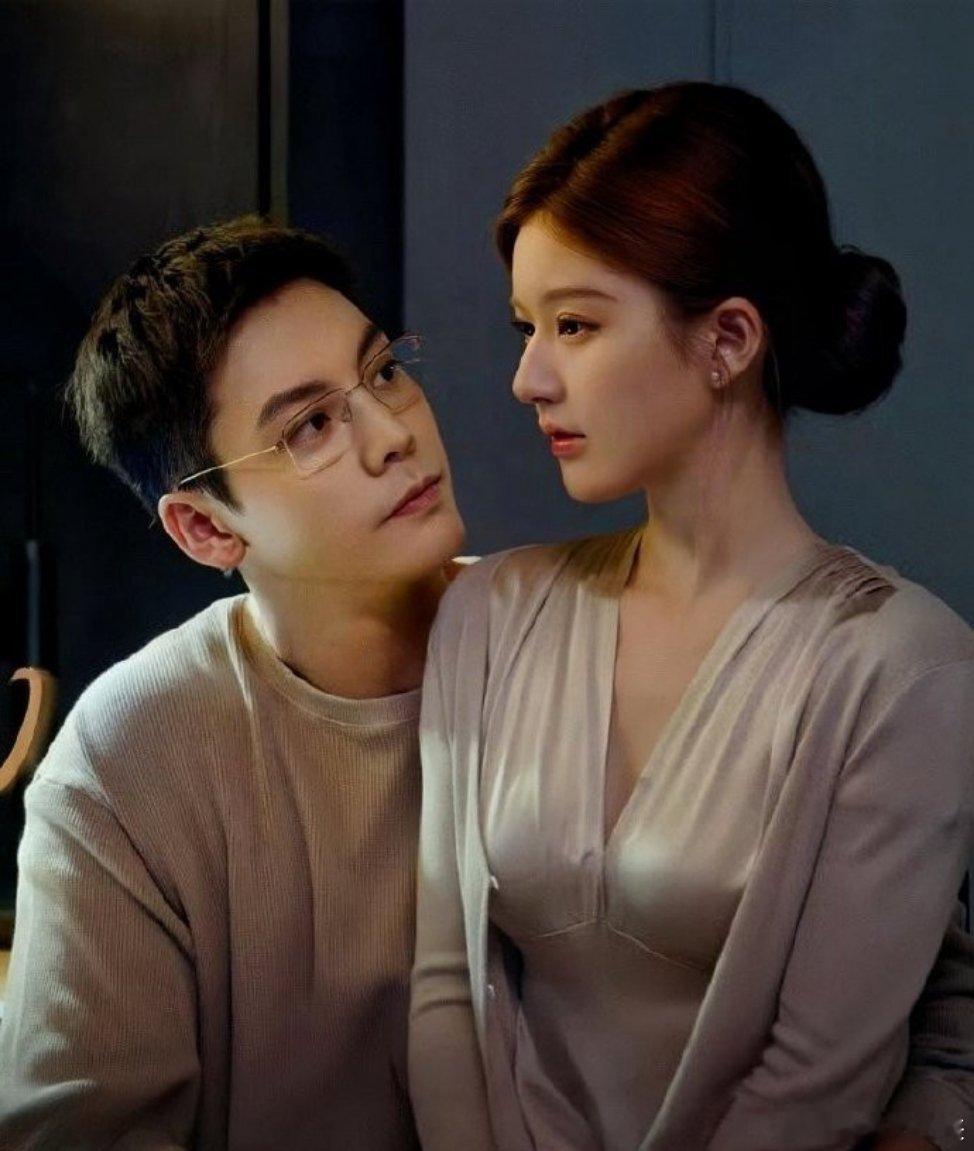 《微博之夜》盛典 2月5北京嘉宾阵容：赵露思陈伟霆，期待吗