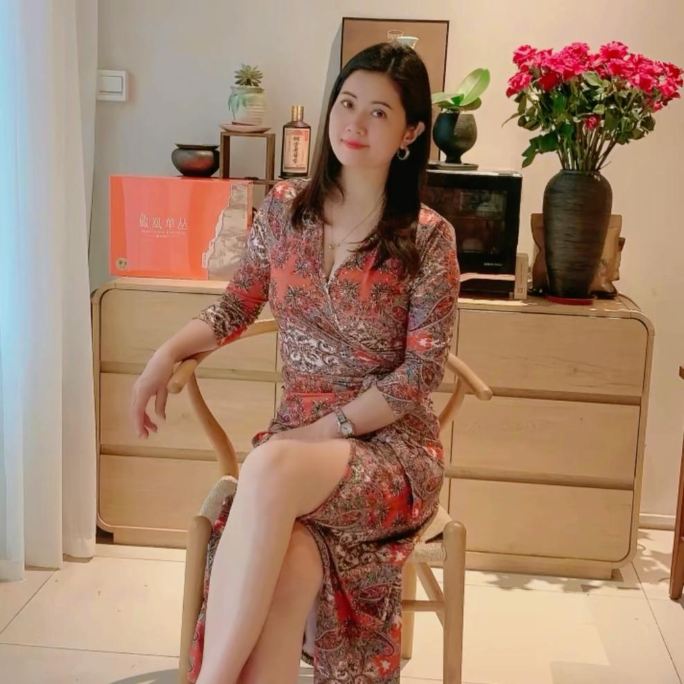 老人说，
“三年学说话，一生学闭嘴。”
六十岁以后，
人生已经步入了下半场，
这