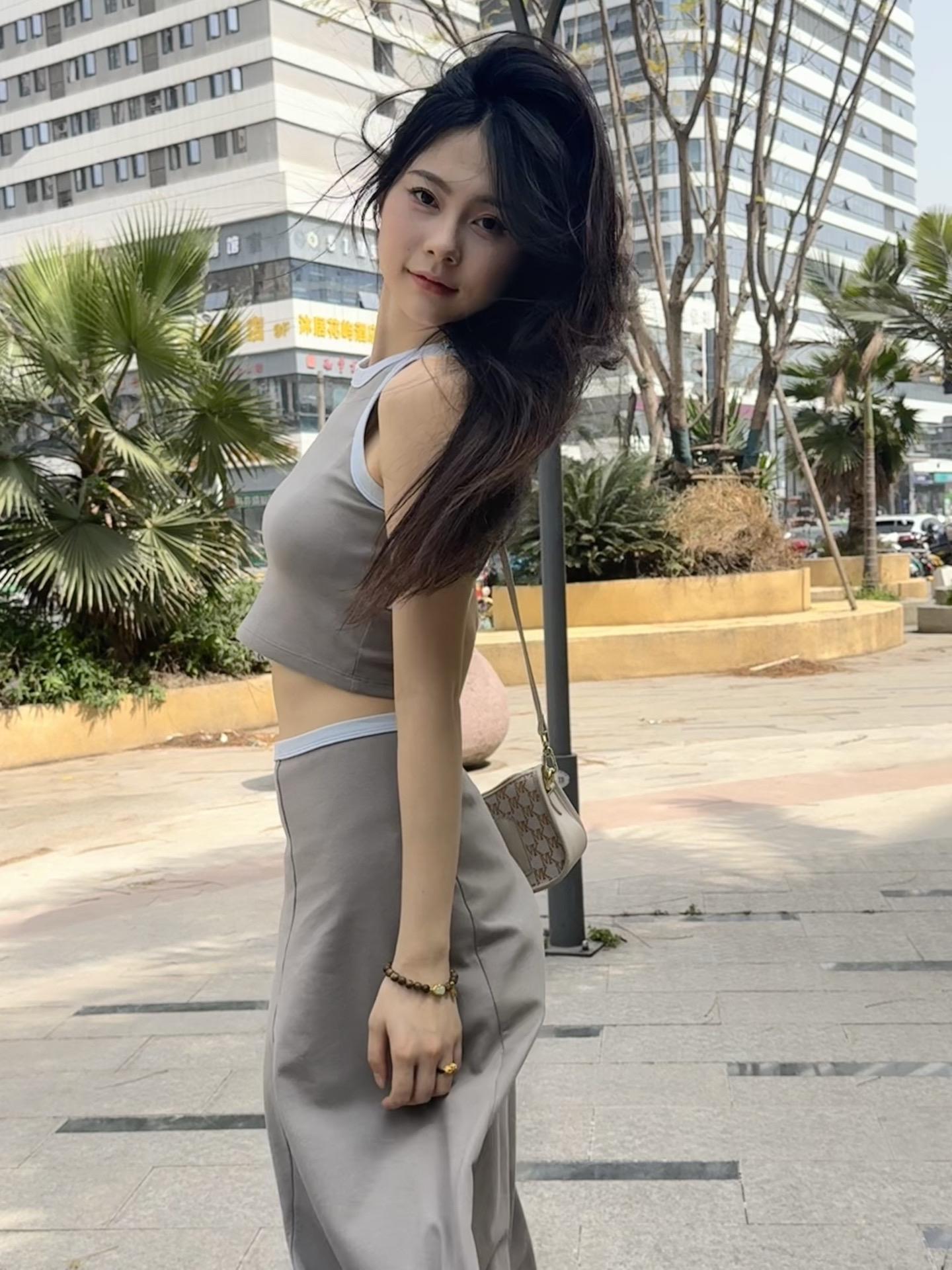 她說難過的眼睛像柏林的一場霧