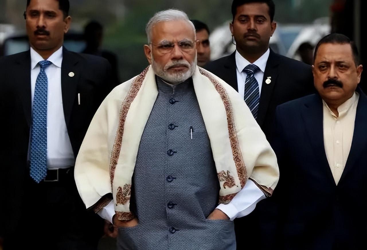 印度，骑墙的日子过去了。

印度本来就被特朗普加征了50%的关税，如果此次又因为