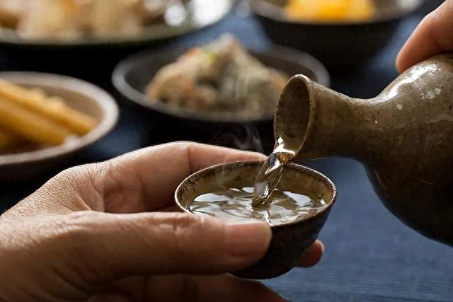 白酒再次被关注！医生发现：脑梗者喝白酒，不用多久或有6变化