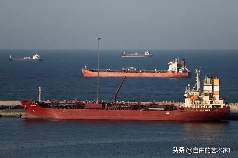 伊朗被骗了！又有30艘船伪装“中国籍”通过，其中还有一艘巴拿马货船

3月10日