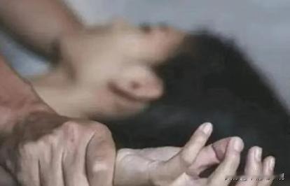 猎奇！内蒙古，一女子为了改运，和“假大师”阴阳双修半个多月，期间“假大师”看上了