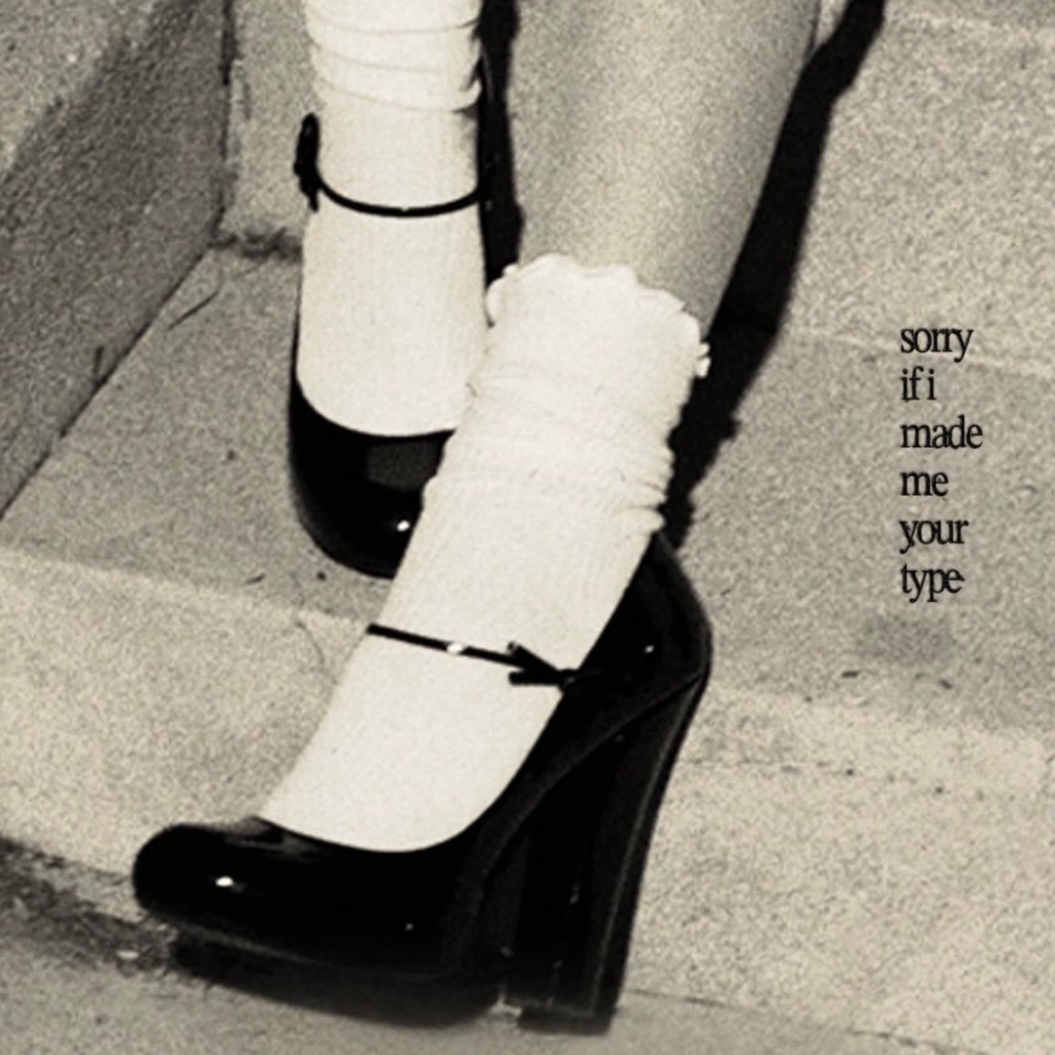 ArianaGrande  一小时👀 